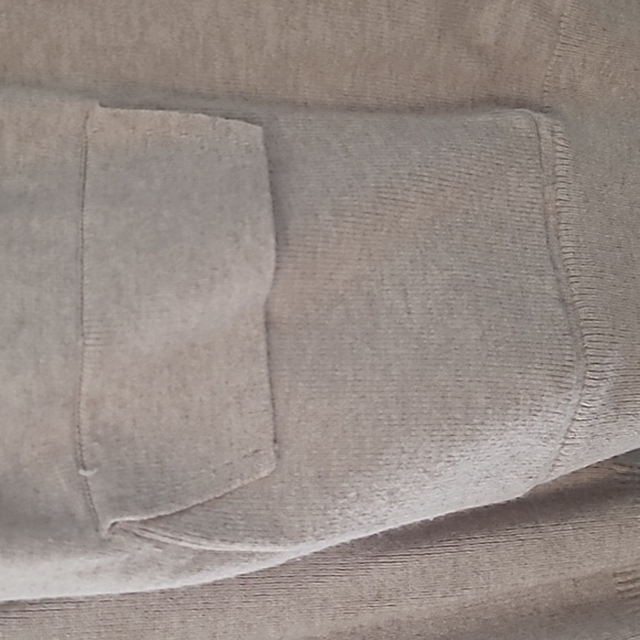 Banana Republic Beige Cardi - Picture 2 of 3